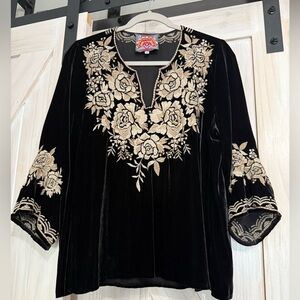 Johnny Was Medium black velvet top light tan embroidery excellent condition